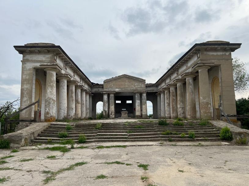 В Волгограде решили раздать премии литераторам