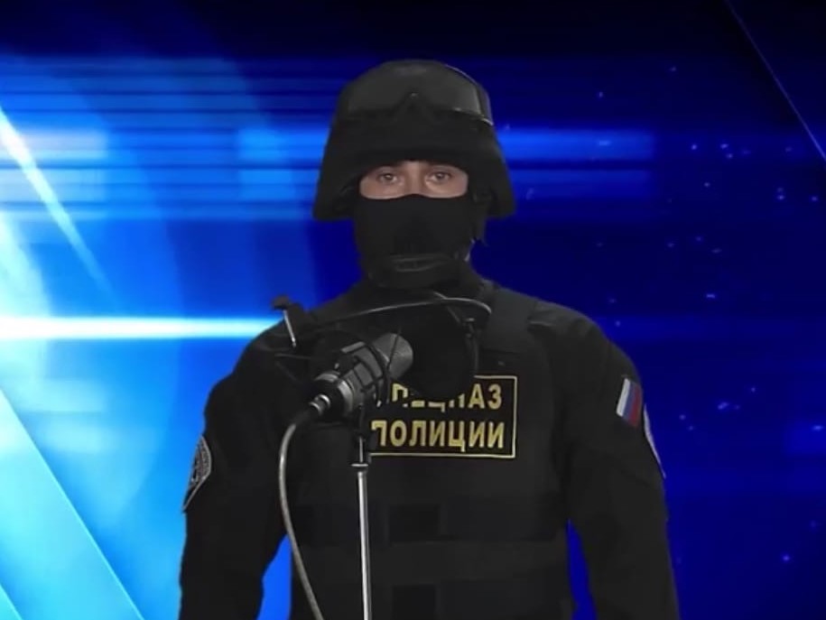 Бойцы спецназа «Гром» поздравили волгоградок под песню «Между нами тает лед»: смотрим видео 