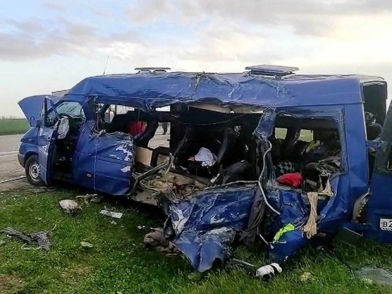 Двум водителям и директору школы спортивного резерва в Волгограде предъявили обвинения в смерти баскетболисток на Ставрополье