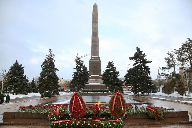 Настоящий ветеран рассказал волгоградским школьникам о героях, имена которых еще не узнали