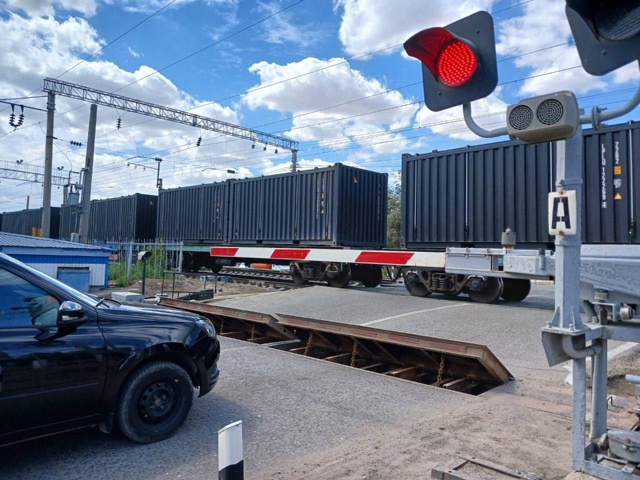 В Волгоградской области поезд насмерть сбил мужчину