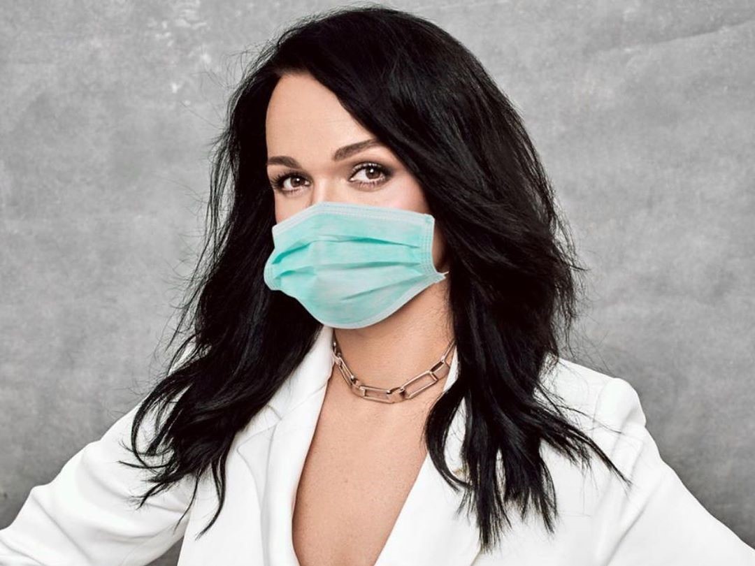 Певица Слава не споет в Волгограде из-за коронавируса