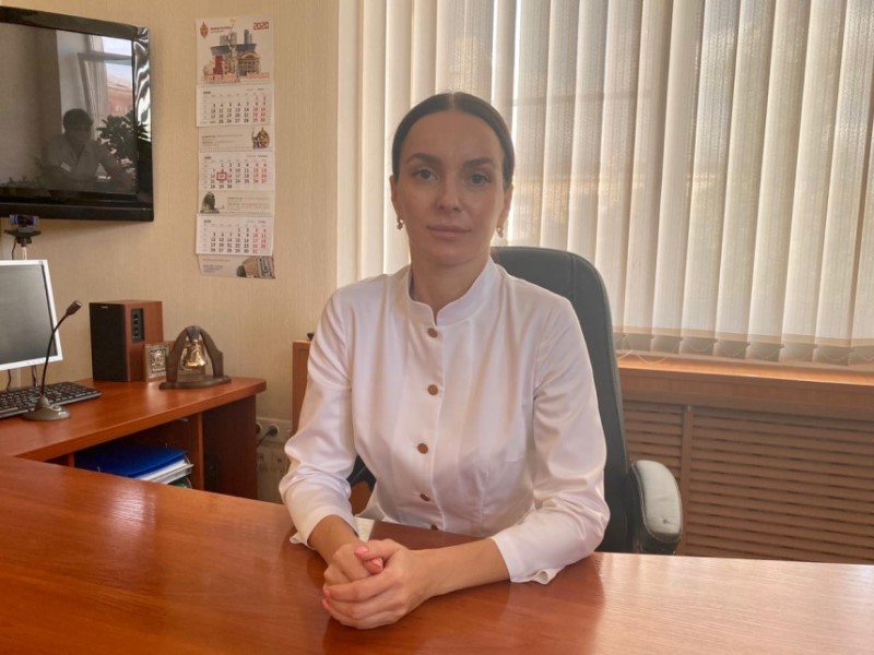 На должность скончавшейся от коронавируса главврача поликлиники №3 в Волгограде назначили чиновницу