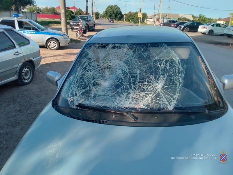 «Десятка» сбила двух 15-летних девочек в Михайловке