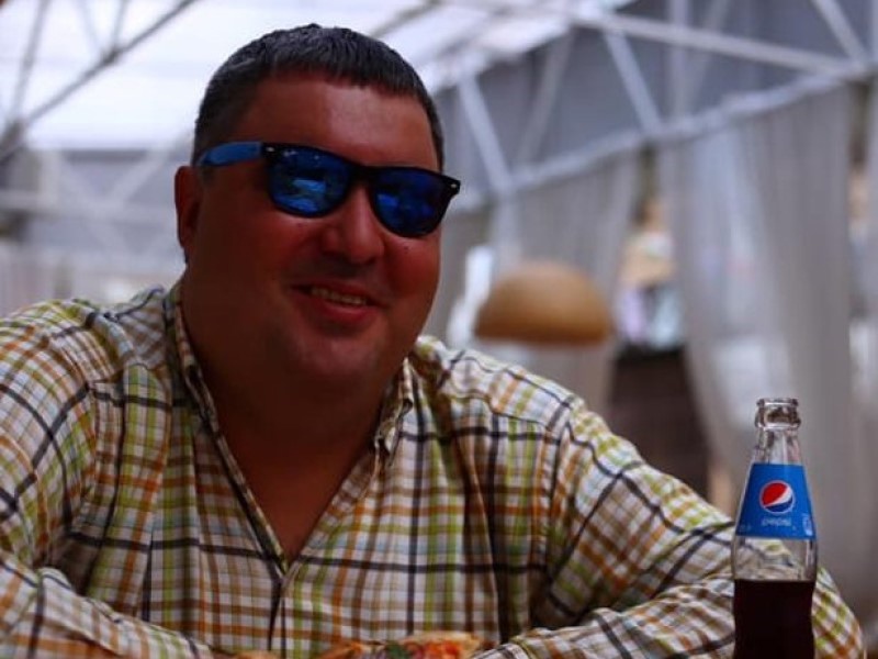 Скончался известный волгоградский фотограф Олег Чеботарев