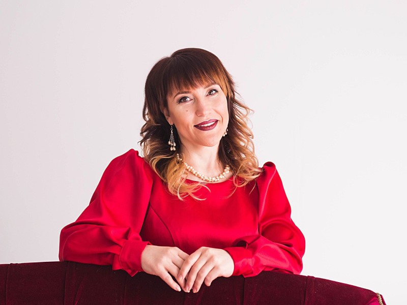 Известная волгоградская ведущая внезапно скончалась во время праздника