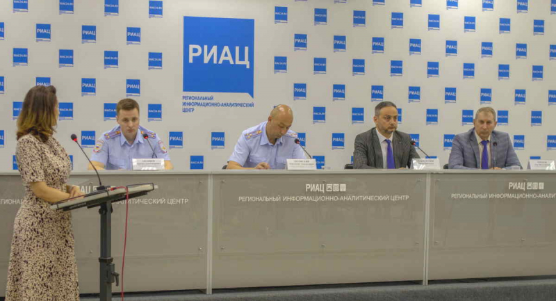 Волгоградцам рассказали о психологическом портрете кибермошенников и о новейших схемах развода