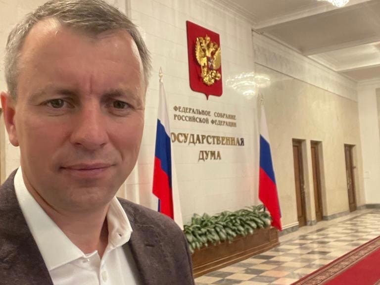 Волгоградские ТГ-каналы сослали спокойно работающего в Москве депутата Волоцкова на курорт в Европе 