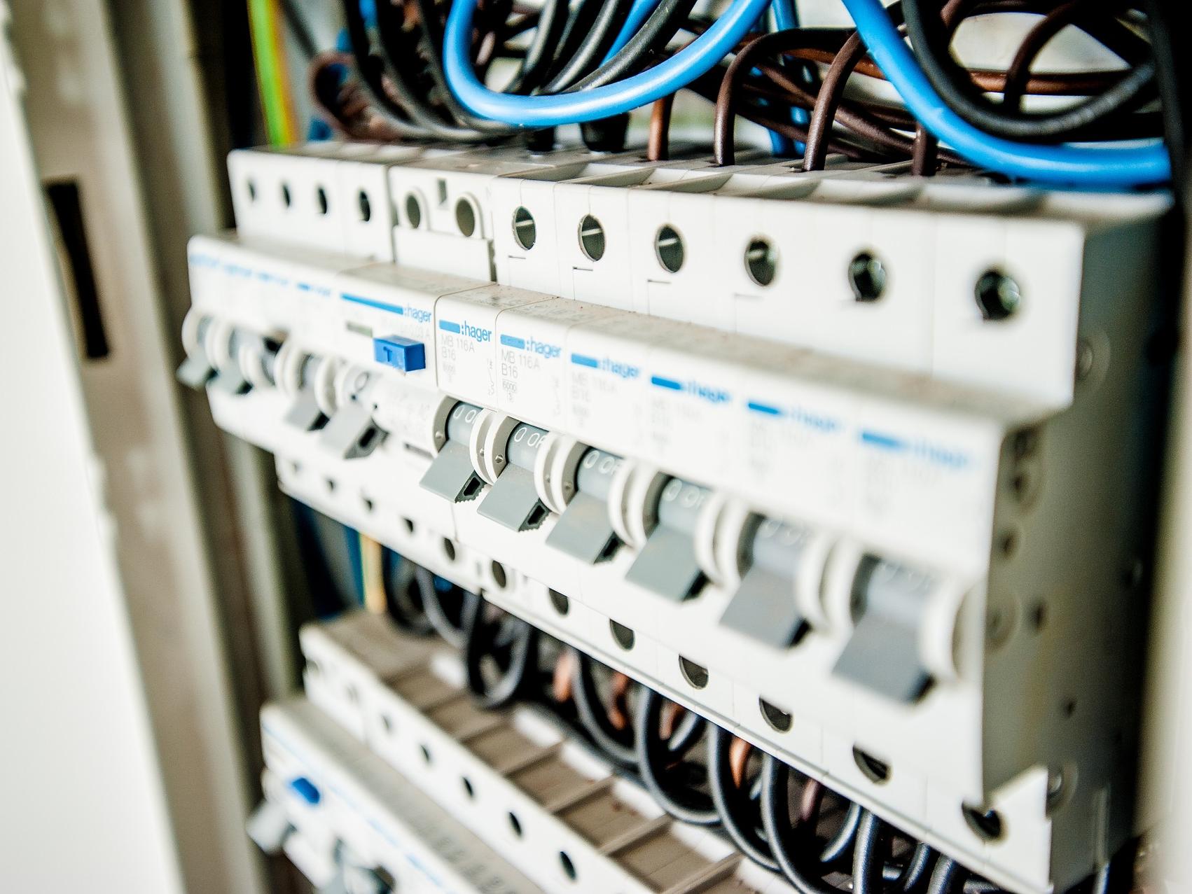 Два района Волгограда остались без света 17 декабря