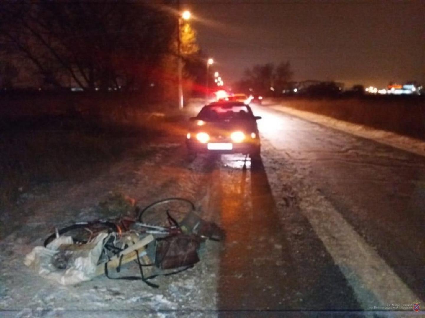 В Волжском сбили пожилого велосипедиста