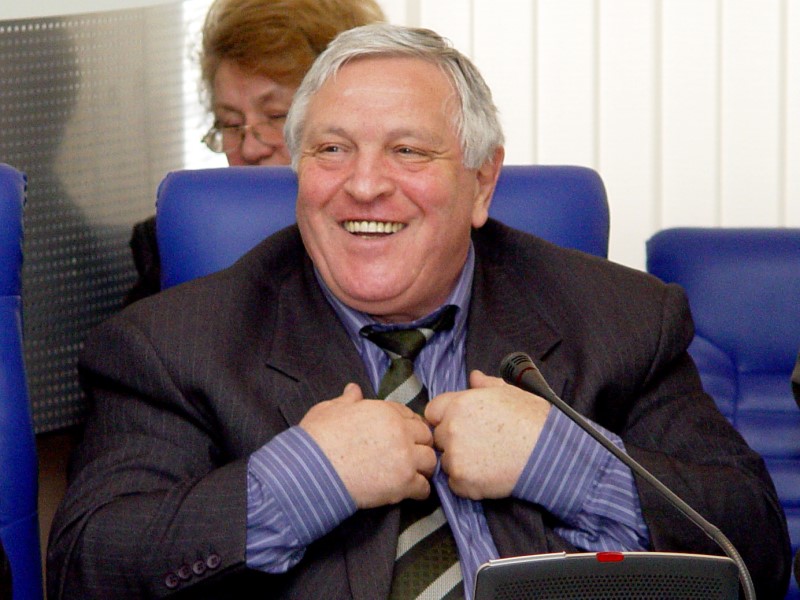 Искать нового губернатора среди нынешних кандидатов в Госдуму предложил отец волгоградской журналистики