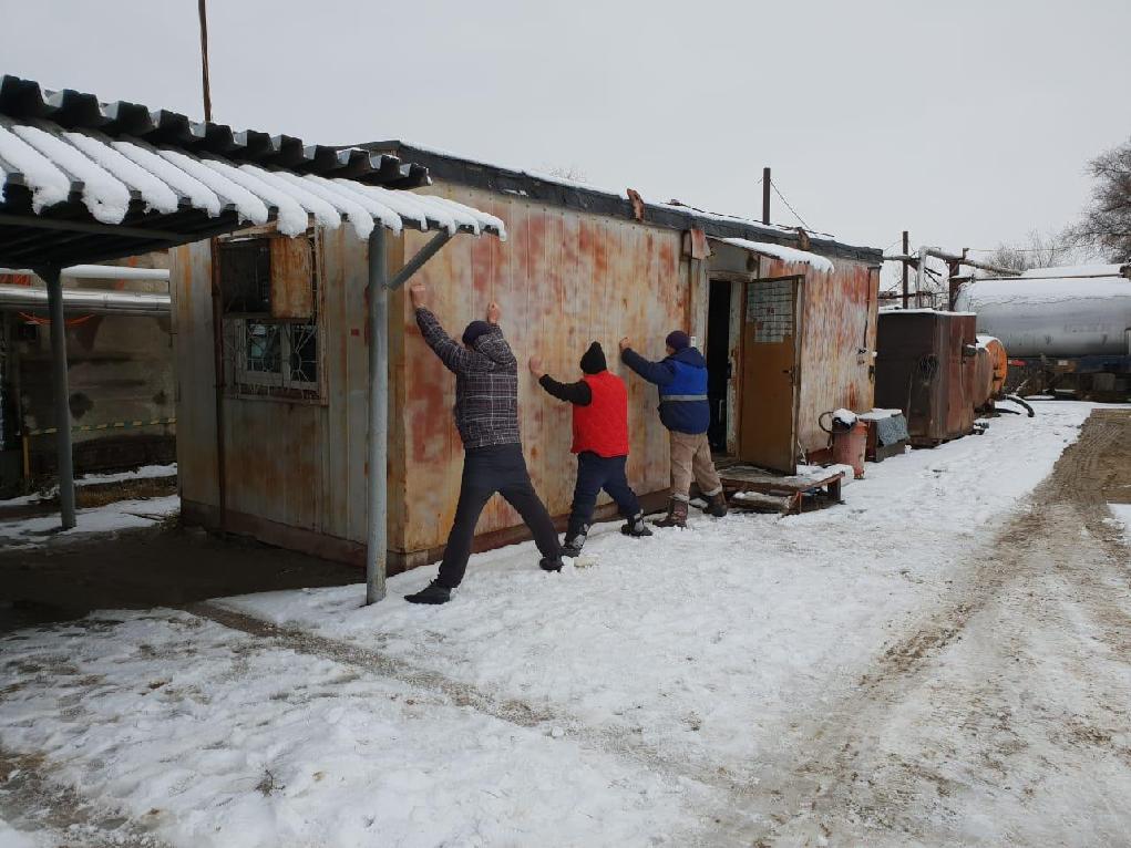 В Волгограде начался суд над бандой работников нефтеперерабатывающего завода Лукойла