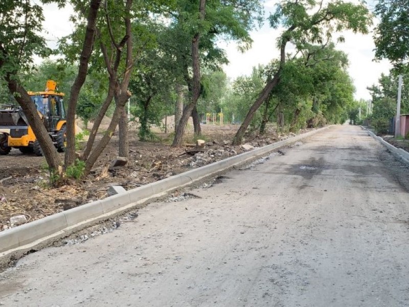 Убогий парк в Волгограде близ места гибели мальчика в фонтане приведут в порядок за 38 миллионов рублей