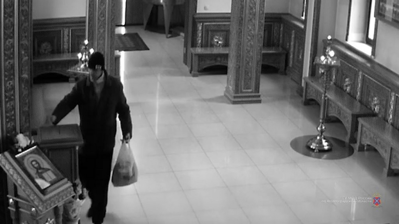 «Бес попутал»: волжанин во второй раз обокрал церковь