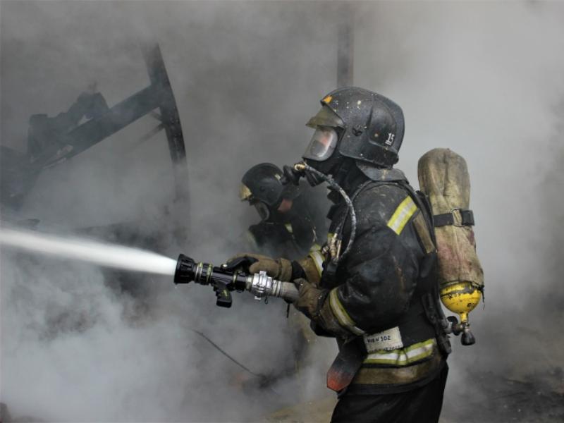 Два человека погибли при пожаре за сутки в Волгограде 