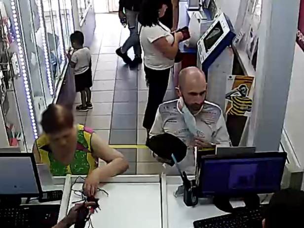 Волгоградец взломал сайт госуслуг и набрал кредитов по чужим документам