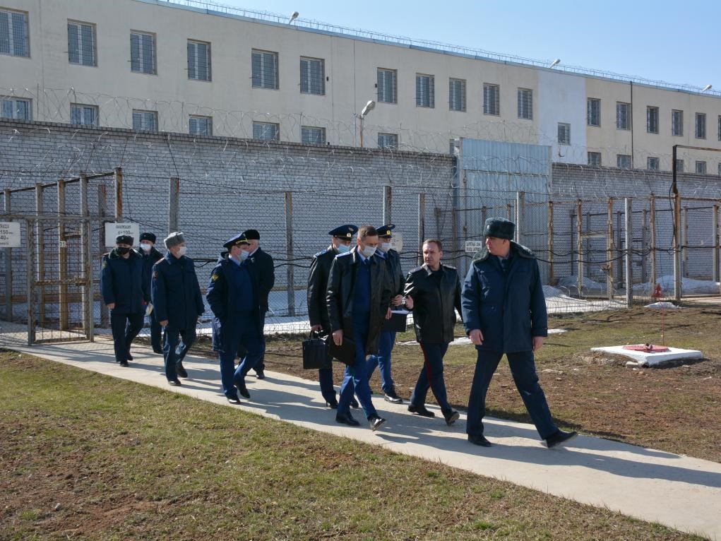 Прокурора Волгоградской области Дениса Костенко доставили в колонию строгого режима