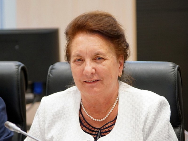 Главная волгоградская коммунистка порадовалась напряженной работе селян из-за поправок в Конституцию