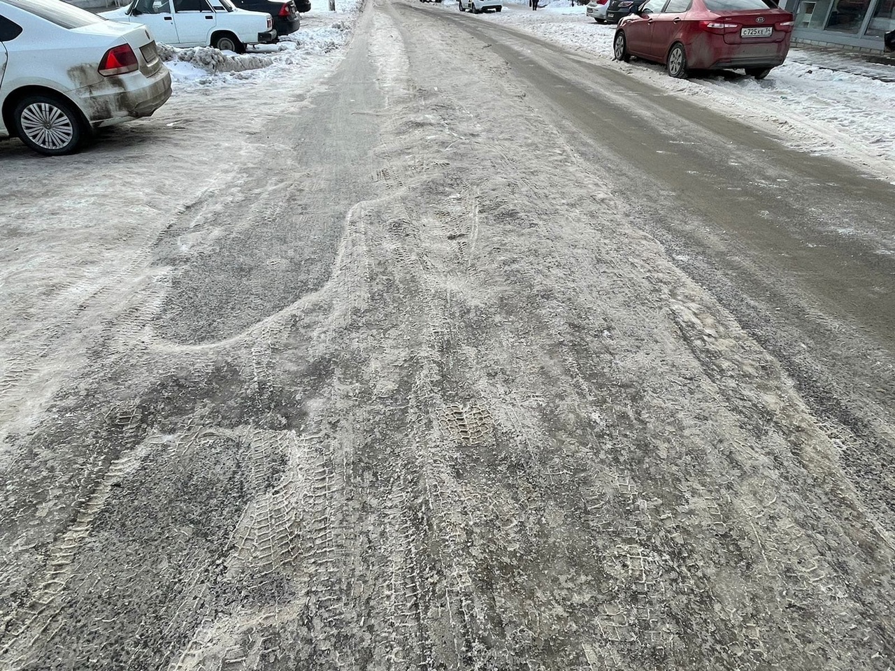 70 тысяч волгоградцев бодро катятся по льду в сторону медучреждения