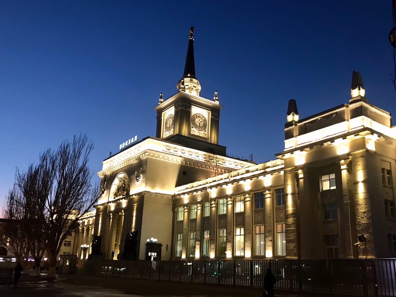 На неделю перекрыли два железнодорожных переезда в Волгоградской области