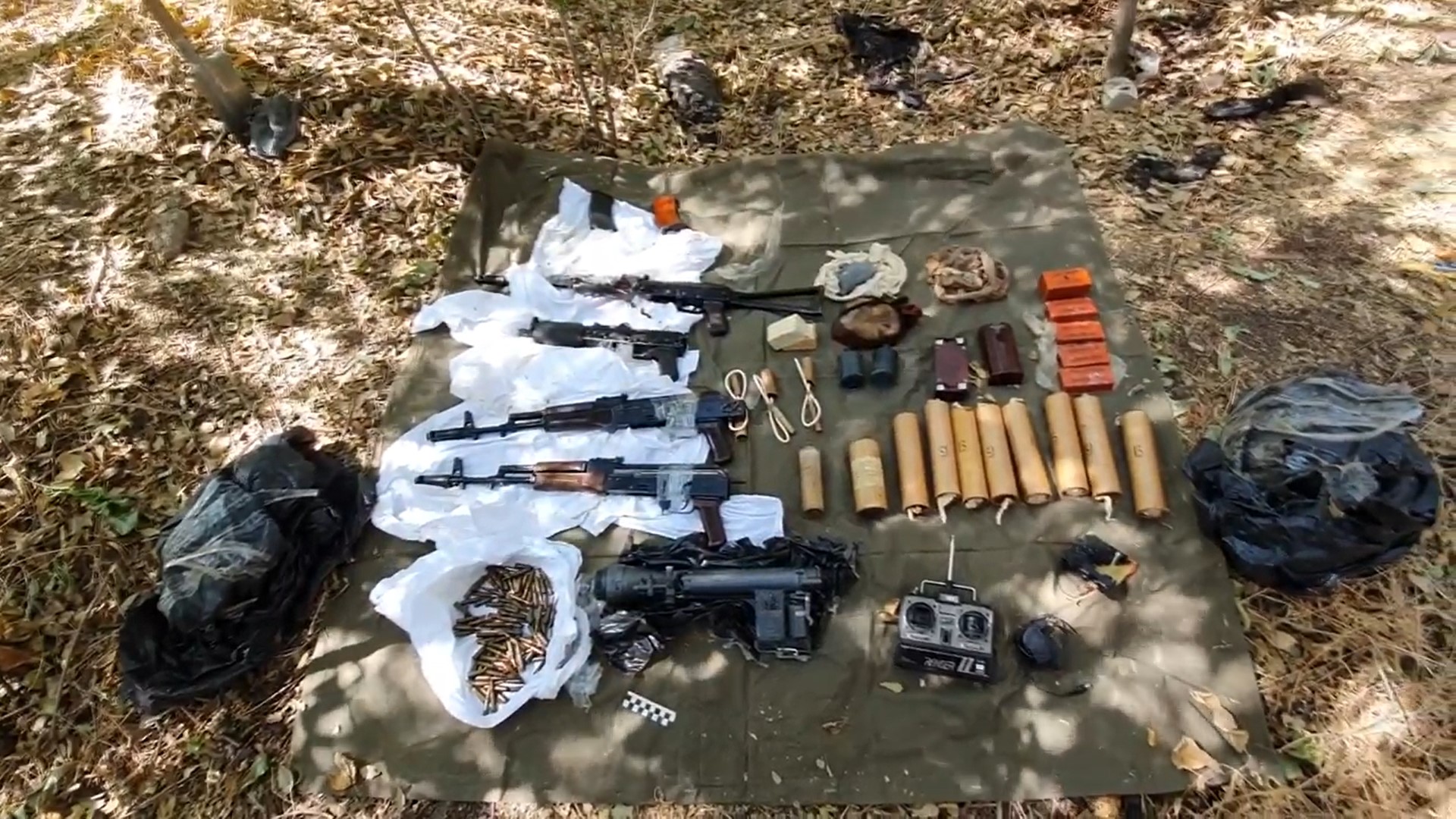 Тайник ОПГ Кадина с боеприпасами и огнестрельным оружием обнаружили в Волгограде