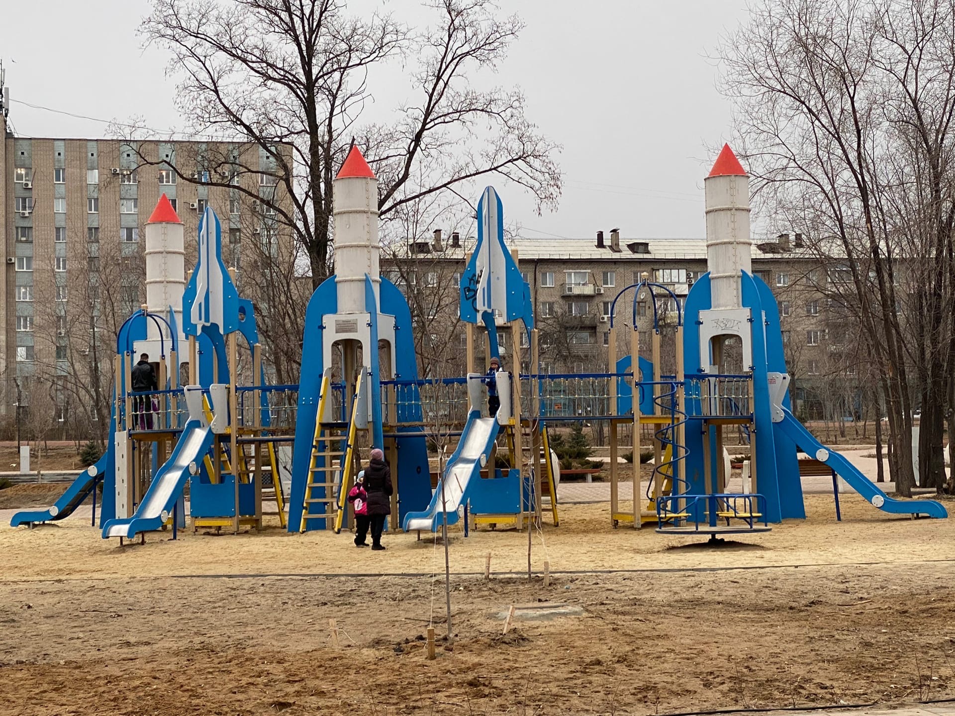 Более 100 тысяч детей из многодетных семей Волгоградской области получают соцподдержку