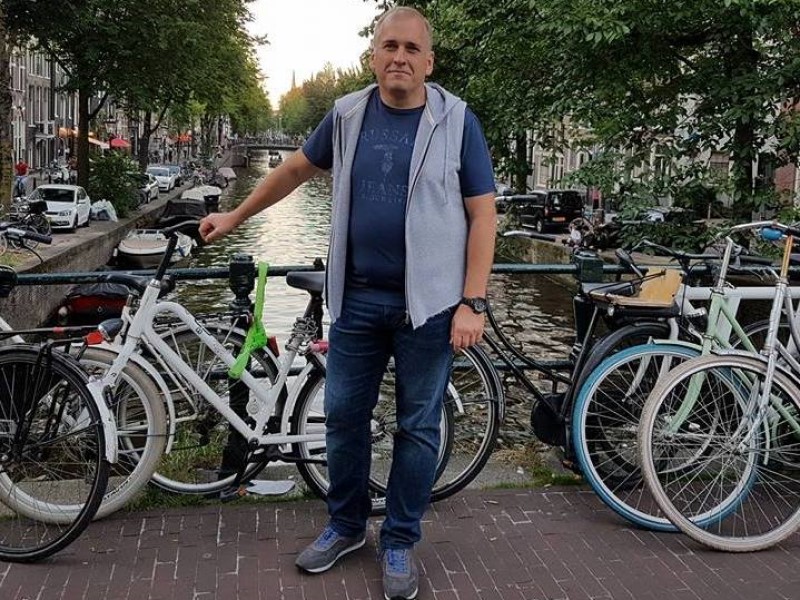 Известный волгоградский бизнесмен перешел на «свое» время, не дожидаясь референдума