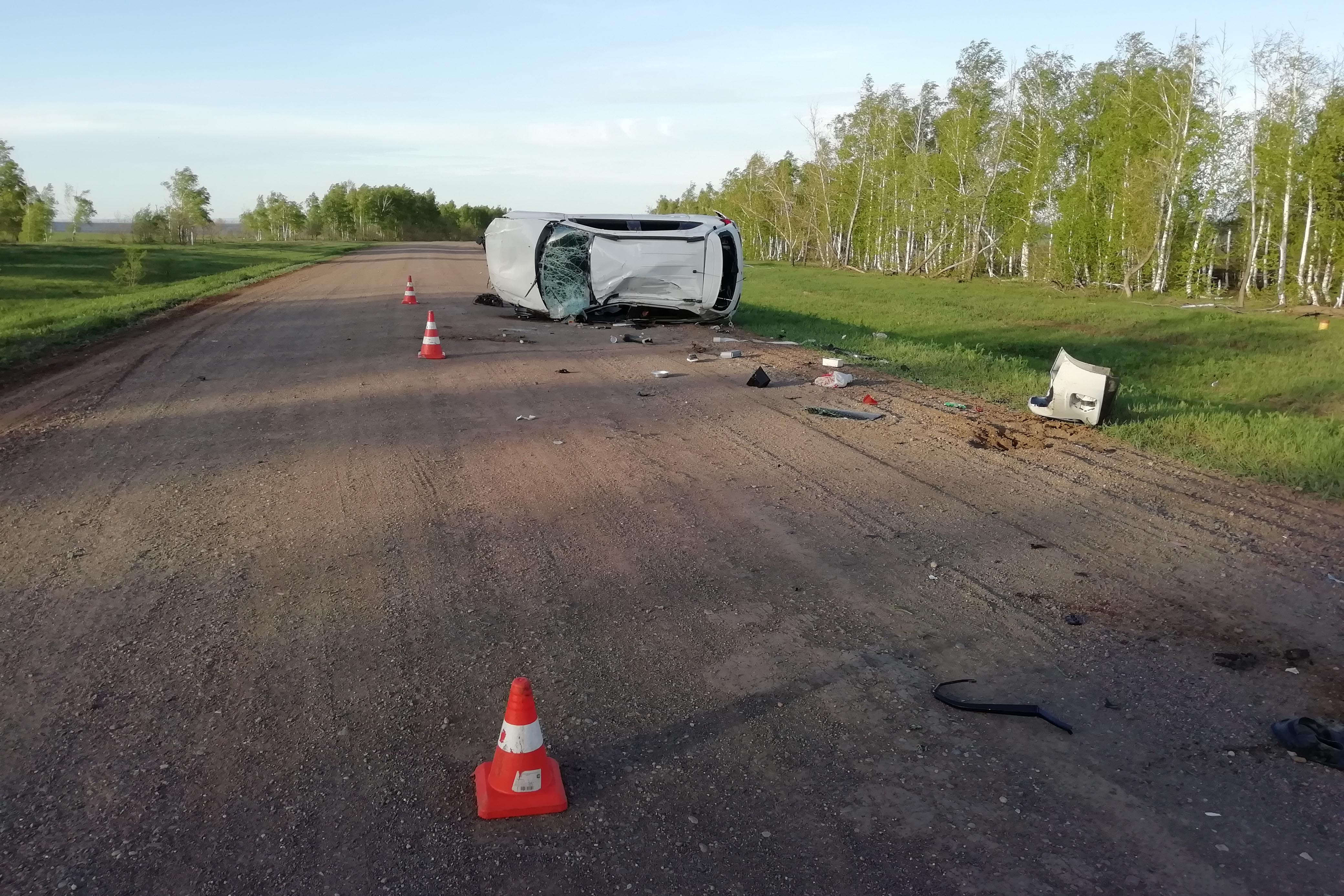 В ДТП под Волгоградом пострадало четверо человек, двое из них дети 
