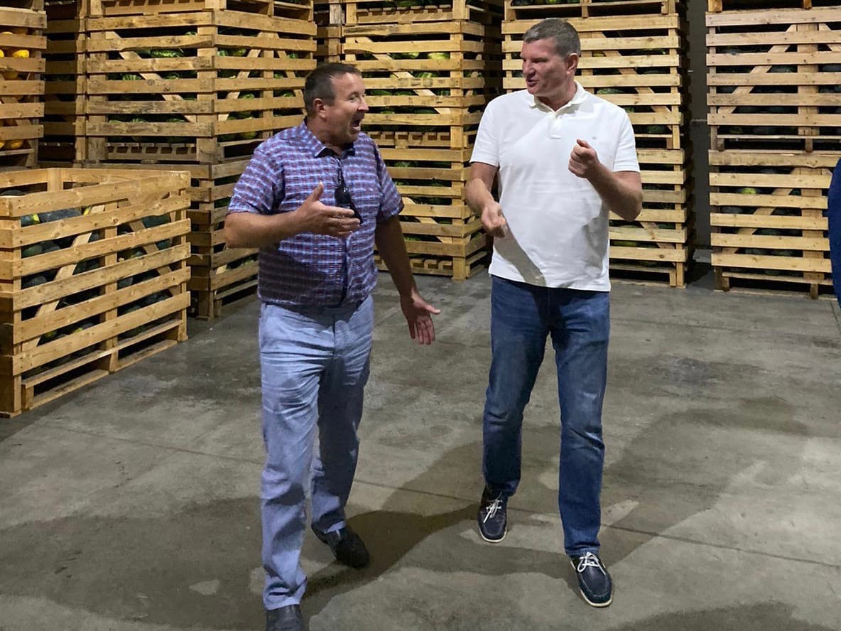 Как в Волгоградской области дыни сохраняют свежими до Нового года, узнал Олег Савченко