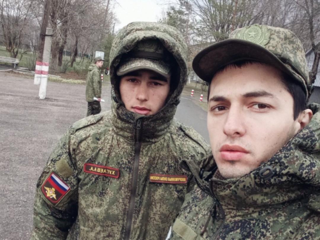 «Пришлось удалить селезенку»: двое срочников жестоко избили сослуживцев в части в Волгограде