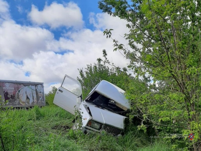 Водитель Lada Kalina устроил смертельное ДТП под Михайловкой