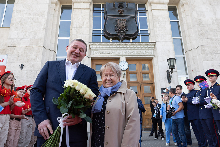 Волгоград посетила легендарный композитор Александра Пахмутова