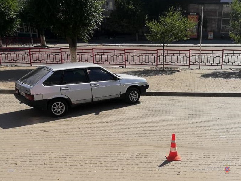 Двое пострадали после столкновения ВАЗа с «Ладой» в Волгоградской области 