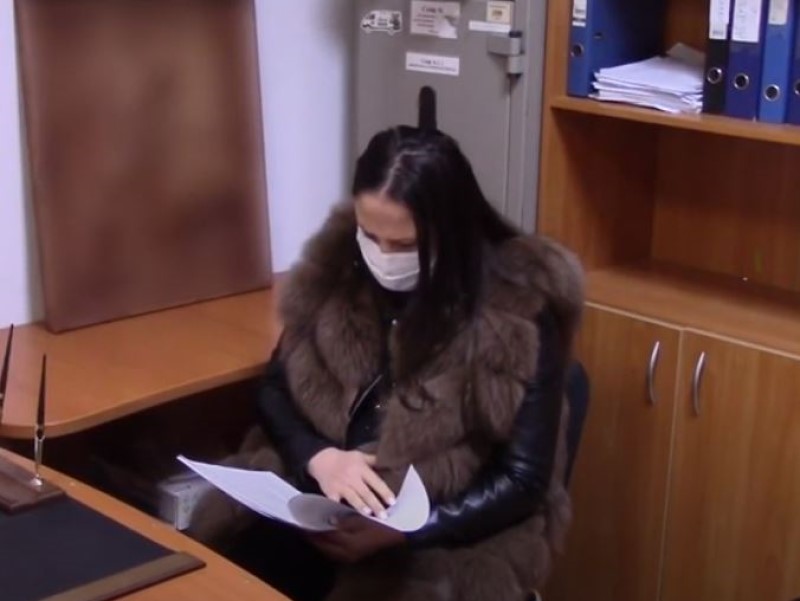 Обвиняемая в подстрекательстве к убийству волгоградца из-за ссоры в родительском чате Ануш Мелконян добивается права выезда за границу