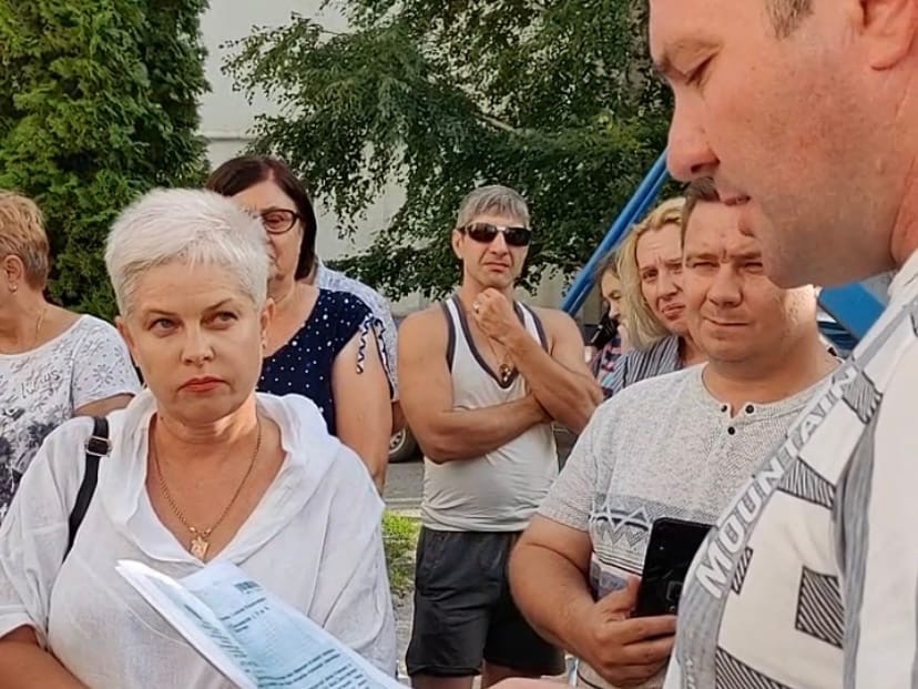 Большой передел рынка управления домами с обрезанием света и публичным унижением жителей устроили УК на юге Волгограда