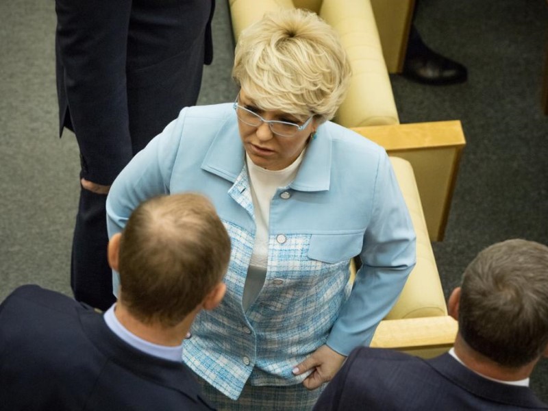 О возможности увеличения студенченских стипендий до МРОТ заявила Ирина Гусева