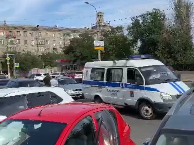 ТЦ в Волгограде эвакуировали из-за угрозы взрыва