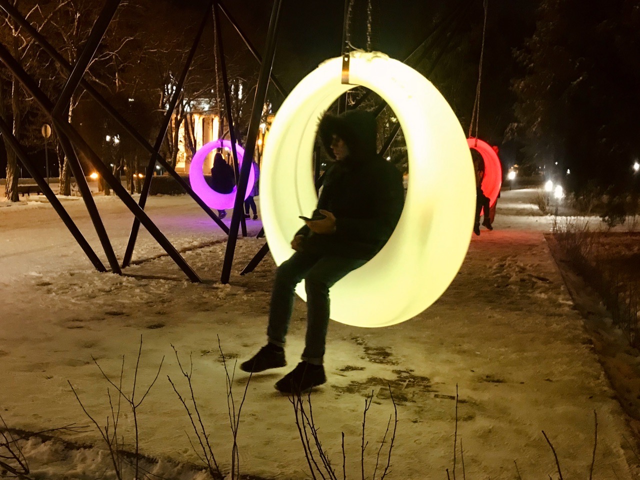 Где чаще рожают молодыми и сколько мужчин женятся до 30 лет в Волгоградской области