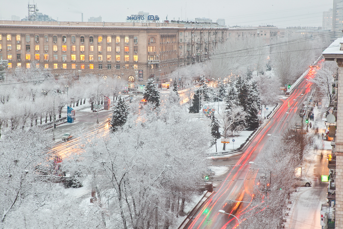 Трассы под охраной: снег добавил работы волгоградским дорожникам
