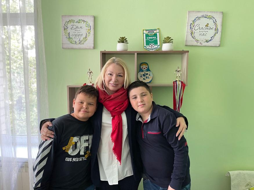 Ирина Соловьева привезла подарки мальчишкам и девчонкам из Центра помощи детям, оставшимся без попечения родителей