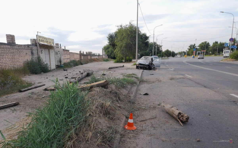 Стало плохо за рулем: волгоградец врезался в столб