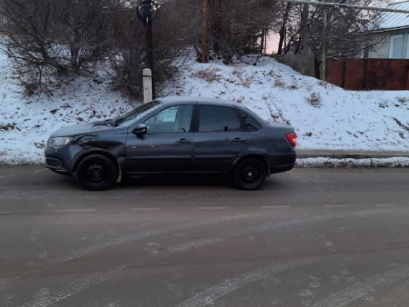 10-летнюю девочку сбили на тротуаре в Средней Ахтубе