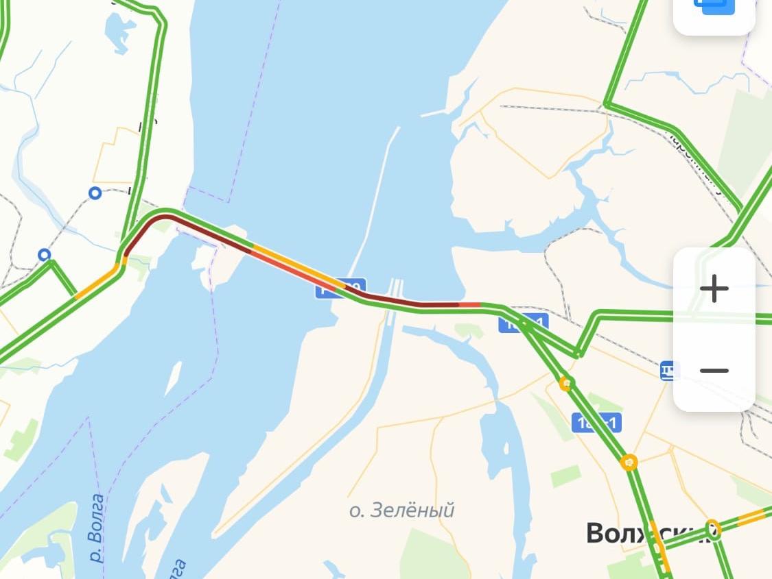 «Яндекс.Такси» зарабатывает на беде волжан