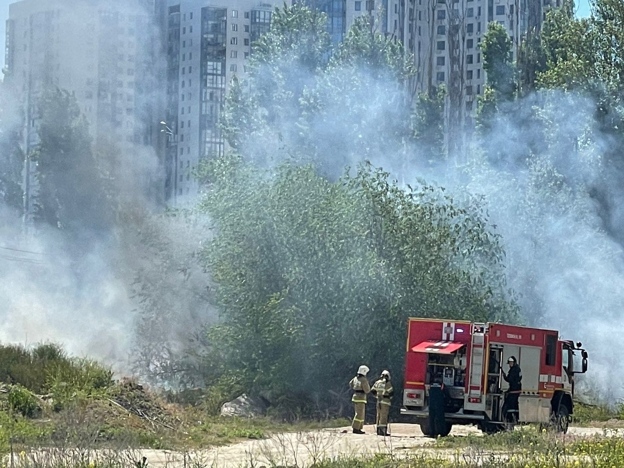 Пожар возле Волгоградского областного суда 
