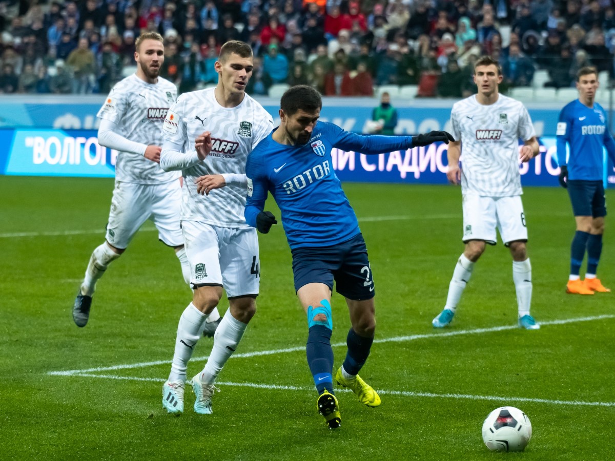 Два сломанных носа, отбитая печень и фингал Камиля: болельщики «Ротора» требуют наказать игроков «Краснодар-2»