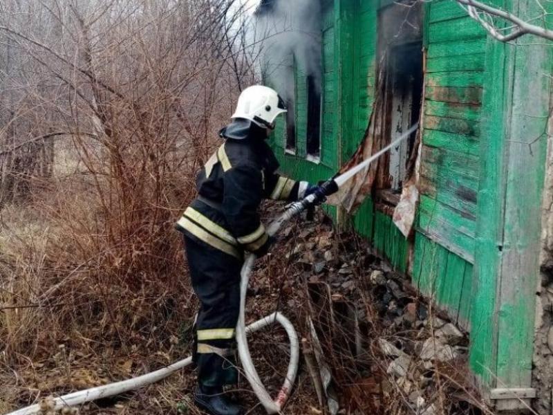 При пожаре в Волгоградской области погиб 57-летний мужчина 