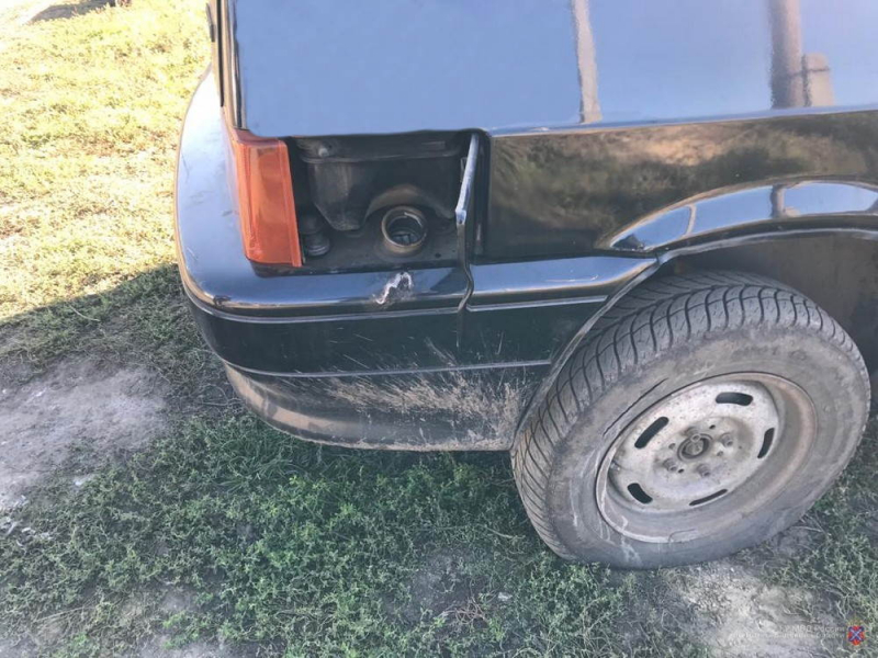 Волгоградец порезал колеса и поджег машину нового возлюбленного своей бывшей