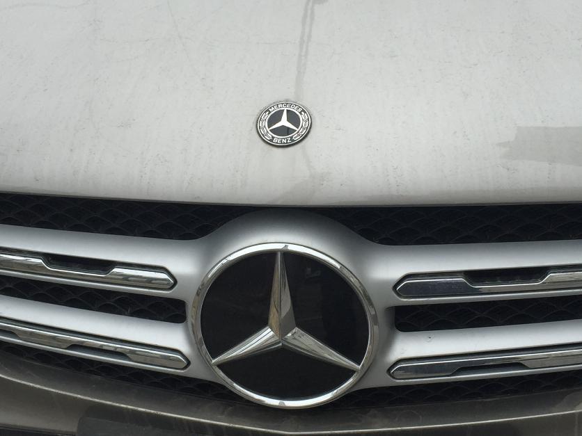 Женщина на «Мерседесе» устроила тройное ДТП в Волжском