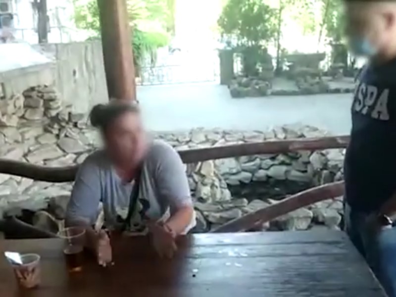 Торговавшая липовыми сертификатами о вакцинации от COVID-19 волгоградка идет под суд