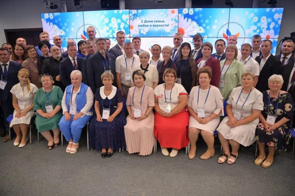 В ВАРМСУ чествовали многодетных мам – глав муниципалитетов